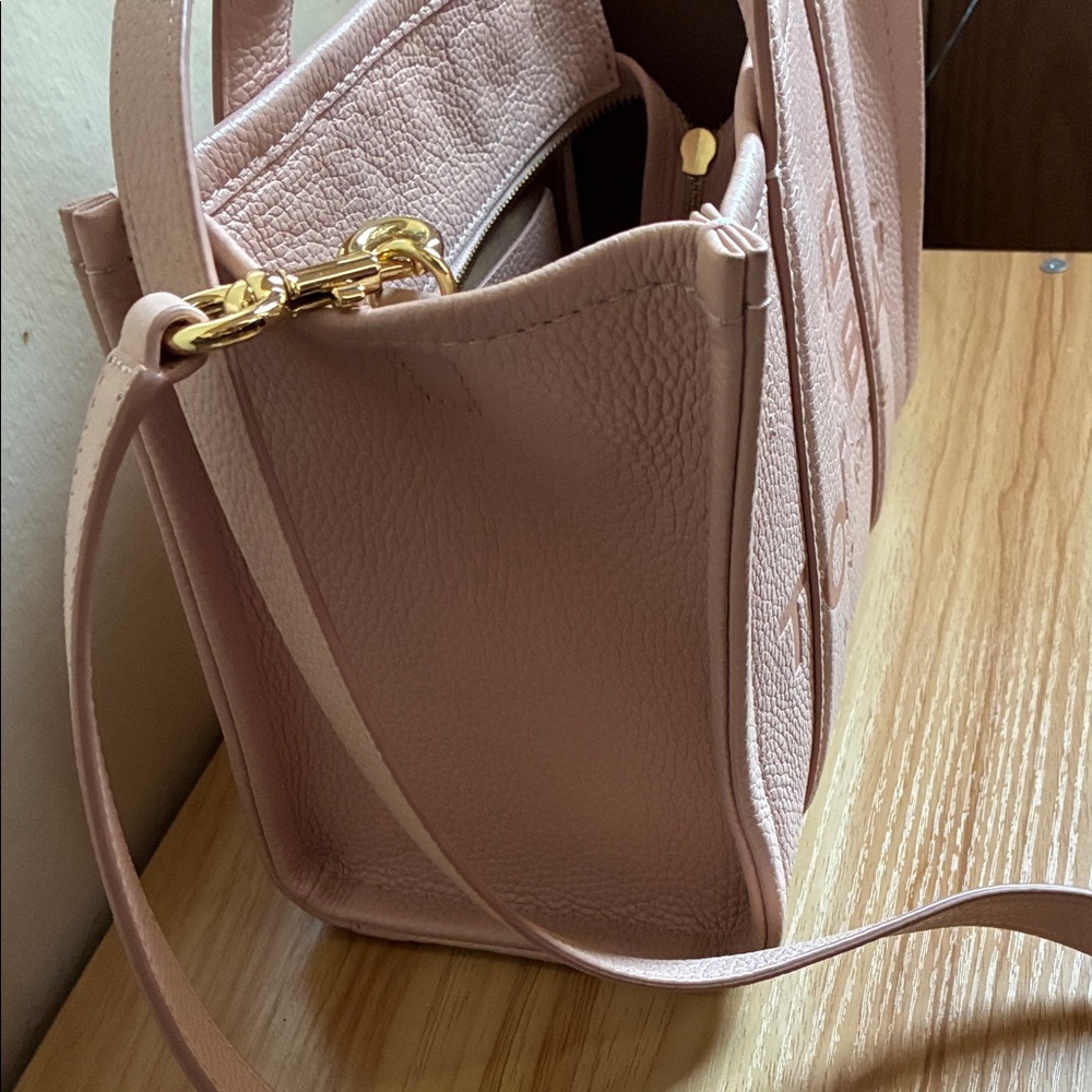Marc Jacobs Blush Pink Tote Bag Size Mini - Picture 5 of 8
